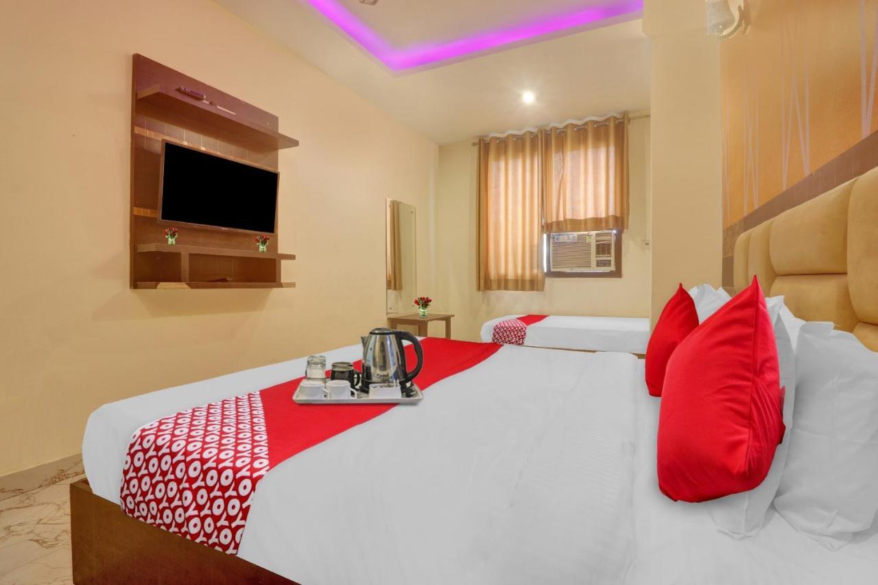 Hotel O Prince Home Stay Near Ambience Mall New Delhi Luaran gambar
