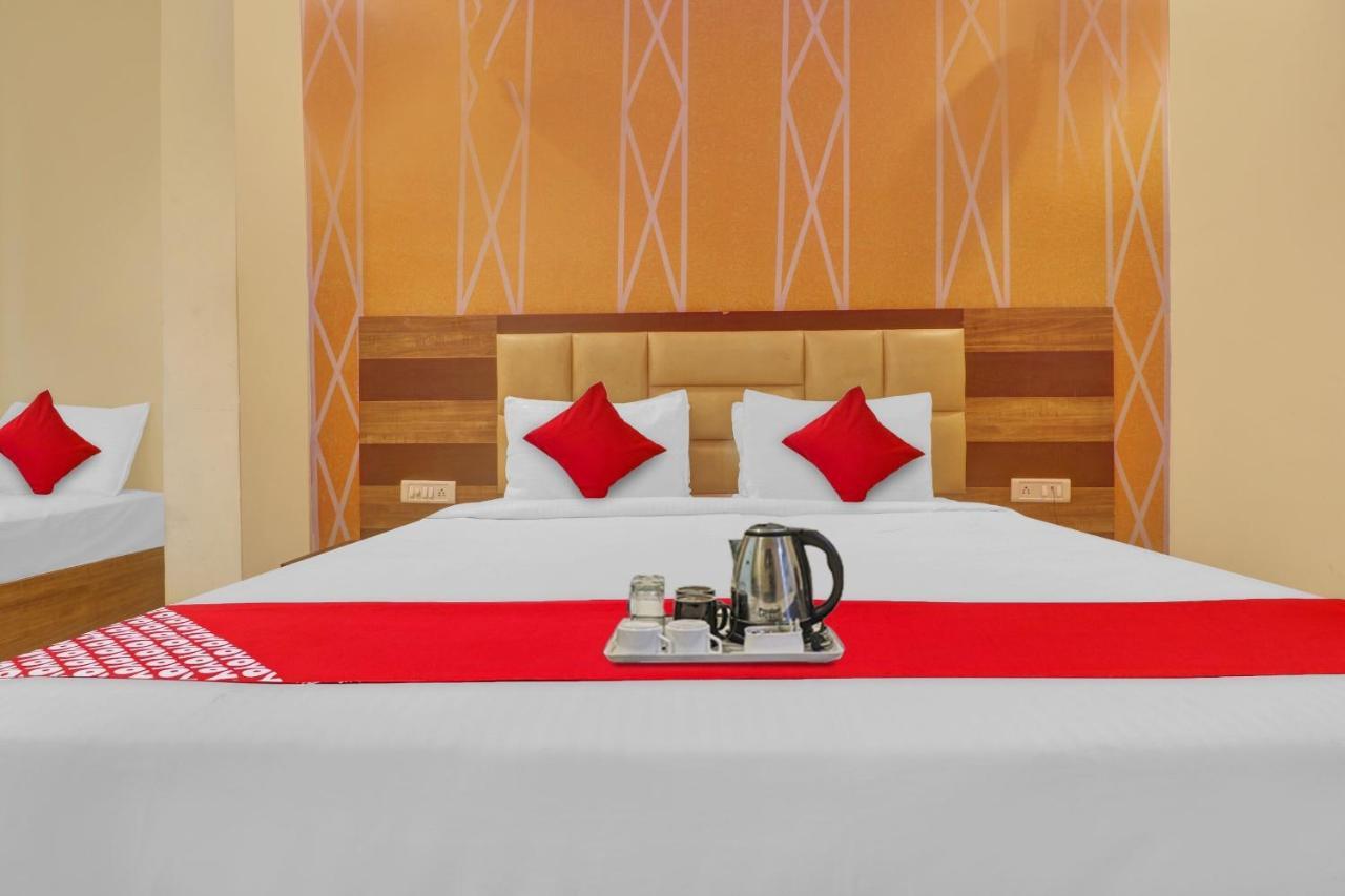 Hotel O Prince Home Stay Near Ambience Mall New Delhi Luaran gambar