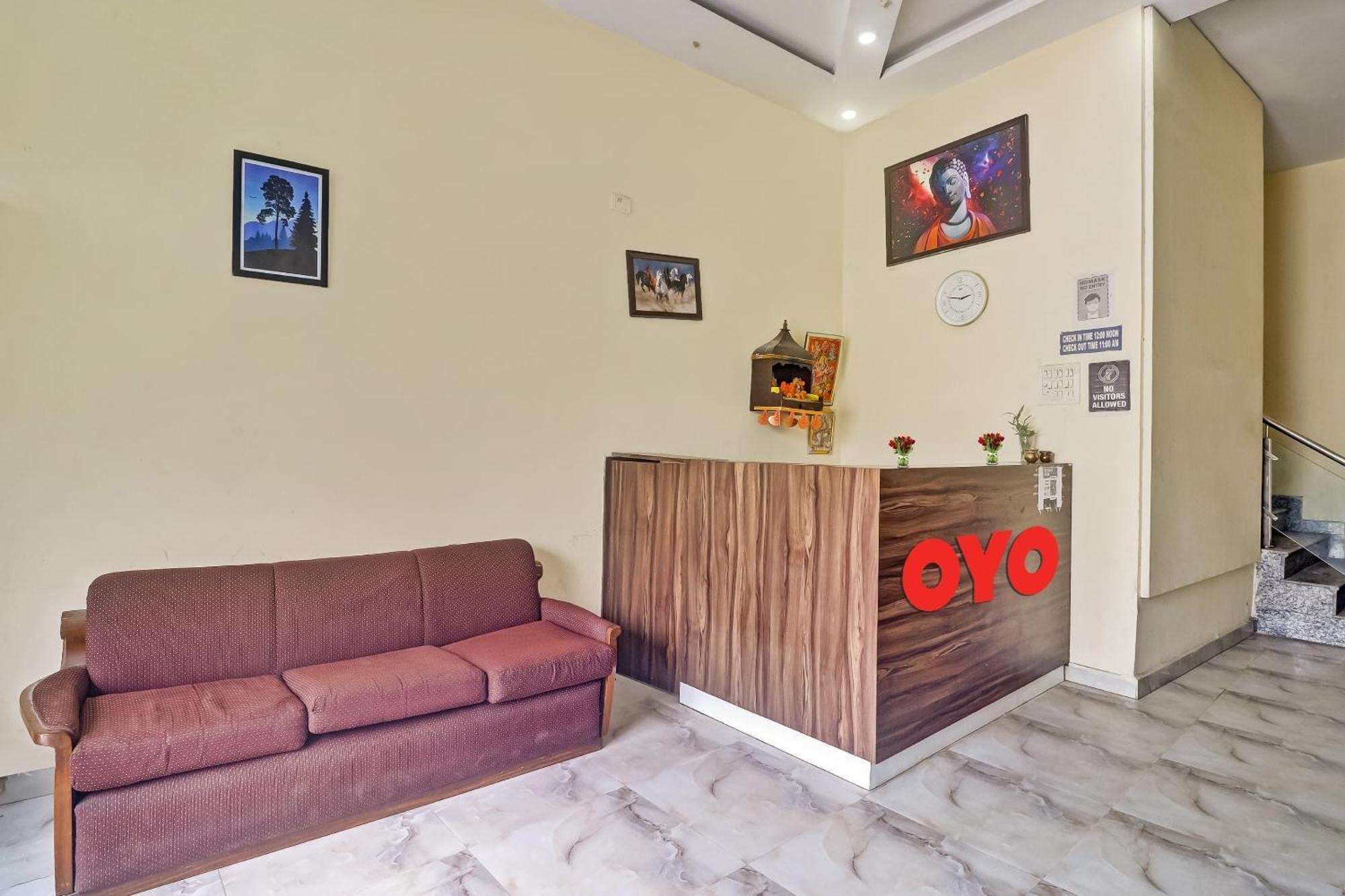 Hotel O Prince Home Stay Near Ambience Mall New Delhi Luaran gambar